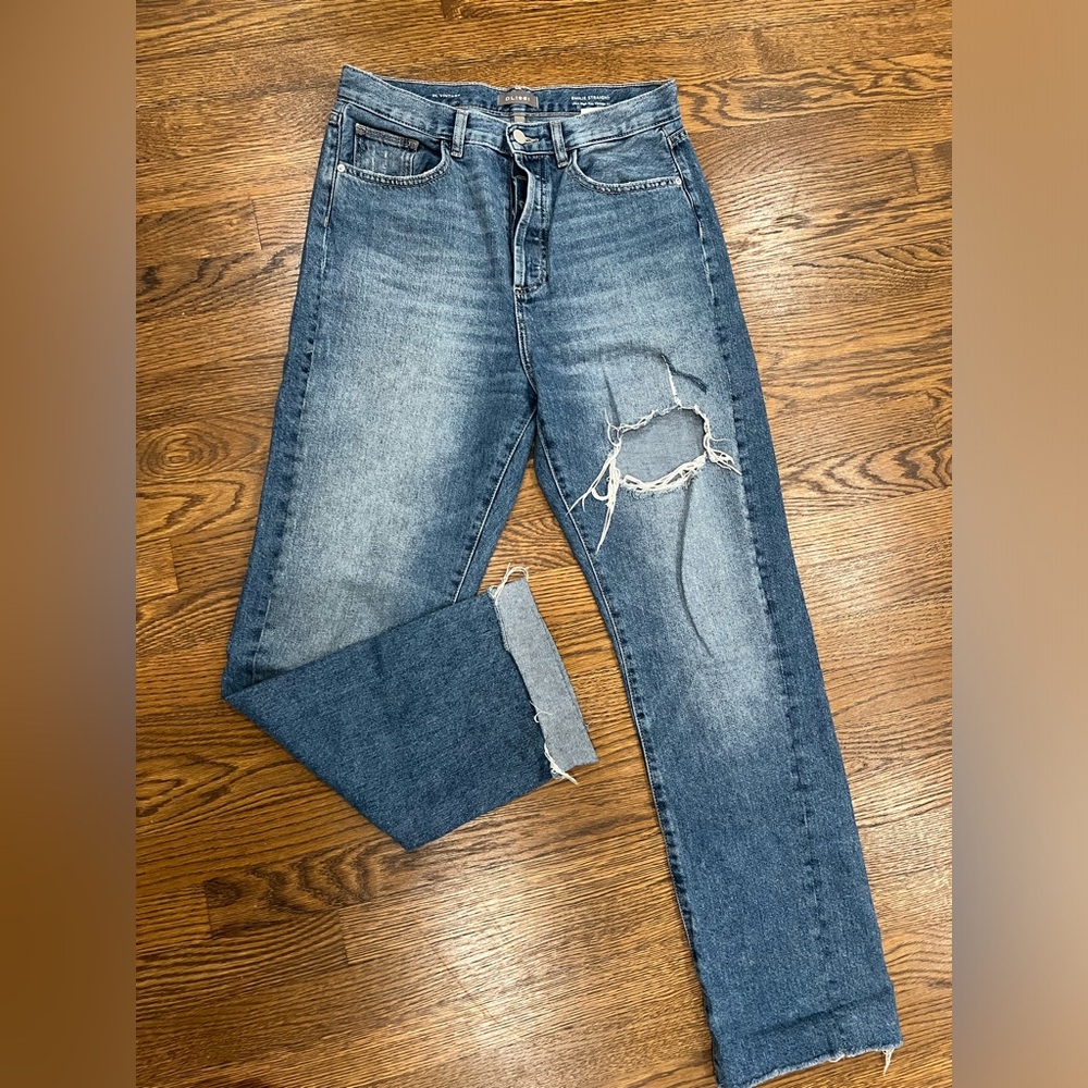 DL 1961 Distressed Jeans